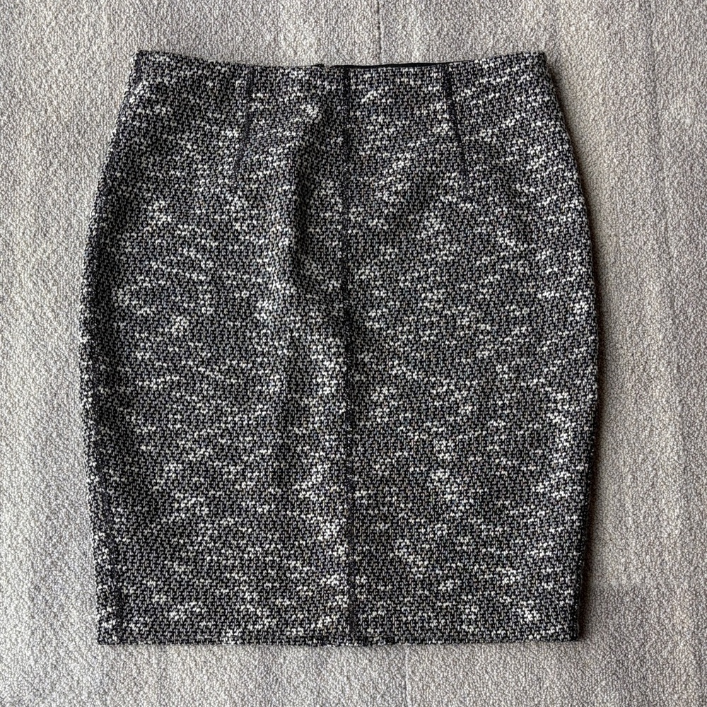 Ann Taylor Factory Black and White Skirt